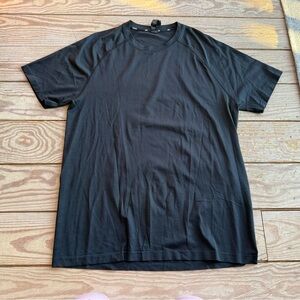 Rhone tshirt size xl